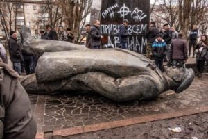 ukraine_neonazis1412085855
