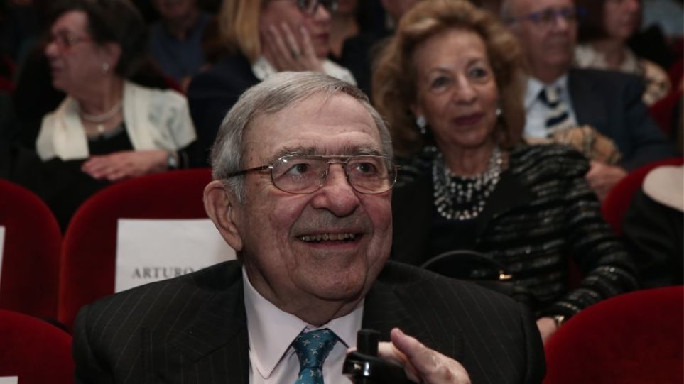 Vasilias_Konstadinos_Glixburg_INT