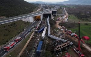 2023-03-01T060828Z_698798115_RC2UKZ9B2L7E_RTRMADP_3_GREECE-TRAINS-CRASH-768x480