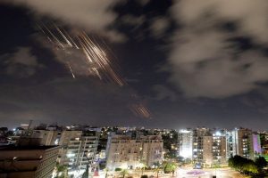 2024-10-02T094949Z_1783060200_RC2UBAAPW9H4_RTRMADP_5_ISRAEL-PALESTINIANS-LEBANON-SAUDI-e1731600618644